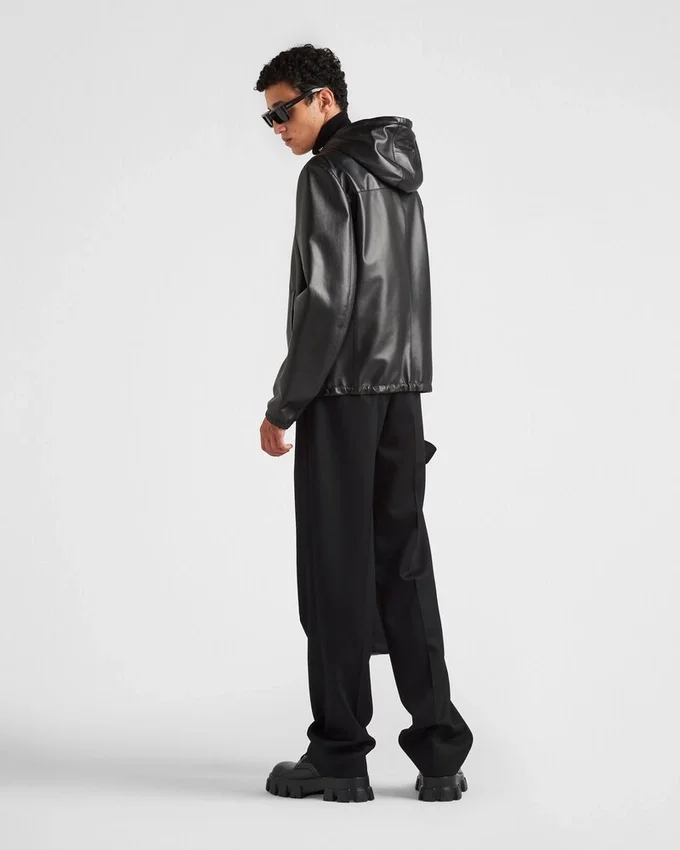 Oboustranná bunda z nappa kůže a materiálu Re-Nylon Oboustranná bunda z nappa kůže a materiálu Re-Nylon