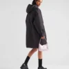 Oversized lehký pláštěnka z Re-Nylonu Oversized lehký pláštěnka z Re-Nylonu