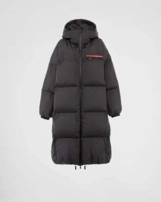 Oversized technický péřový kabát z Re-Nylonu