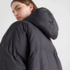 Oversized technický péřový kabát z Re-Nylonu