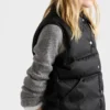 Peříčková vesta z materiálu Re-Nylon Peříčková vesta z materiálu Re-Nylon