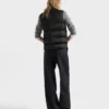 Peříčková vesta z materiálu Re-Nylon Peříčková vesta z materiálu Re-Nylon