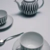 Porcelánová konvice – pruhy Porcelánová konvice – pruhy