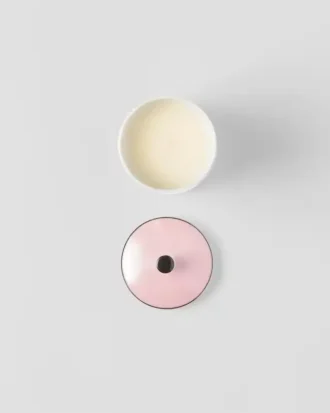 Porcelánová vonná svíčka – ve tvaru rtěnky