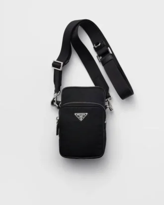 Pouzdro na smartphone z materiálu Re-Nylon a kůže Saffiano