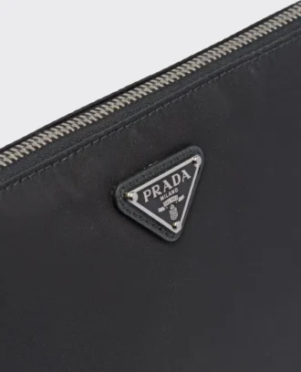 Pouzdro z materiálu Re-Nylon a kůže Saffiano