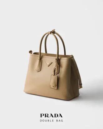 Prada Double středně velká kabelka z kůže Saffiano