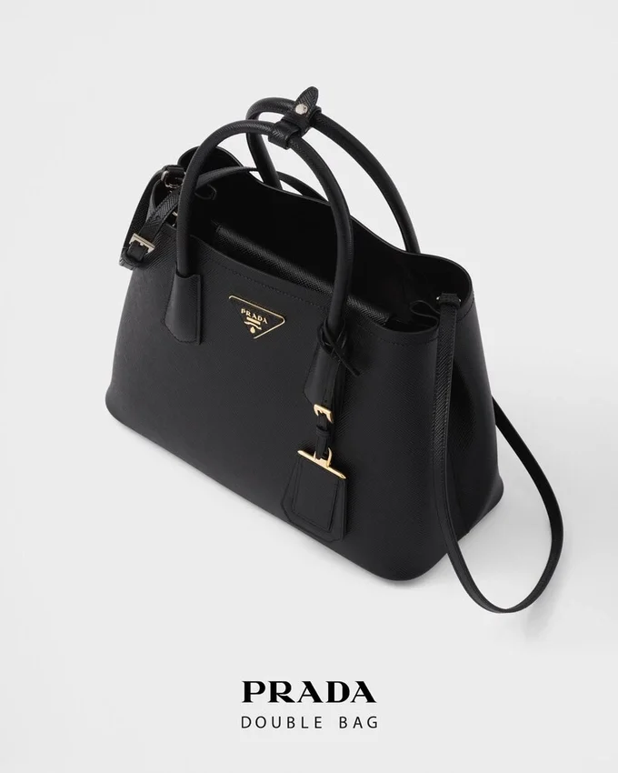 Prada Double středně velká kabelka z kůže Saffiano Prada Double středně velká kabelka z kůže Saffiano