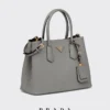 Prada Double středně velká kabelka z kůže Saffiano Prada Double středně velká kabelka z kůže Saffiano