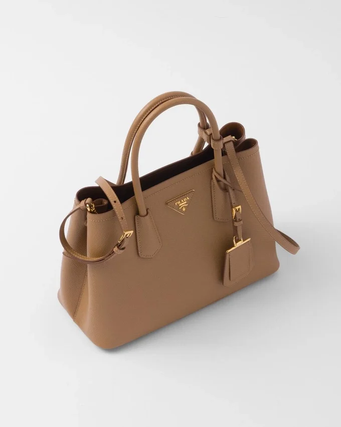 Prada Double středně velká kabelka z kůže Saffiano Prada Double středně velká kabelka z kůže Saffiano