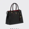 Prada Double středně velká kabelka z kůže Saffiano Prada Double středně velká kabelka z kůže Saffiano