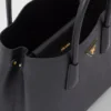Prada Double středně velká kabelka z kůže Saffiano Prada Double středně velká kabelka z kůže Saffiano