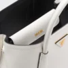 Prada Double středně velká kabelka z kůže Saffiano Prada Double středně velká kabelka z kůže Saffiano