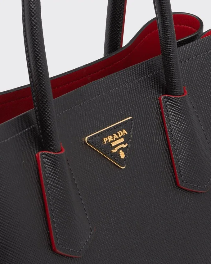 Prada Double středně velká kabelka z kůže Saffiano Prada Double středně velká kabelka z kůže Saffiano