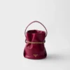 Prada Petit Sac Noir Mini kabelka z nappa kůže
