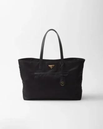 Prada Re-Edition 1978 Velká taška z Re-Nylonu a kůže Saffiano