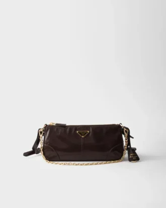 Prada Re-Edition 2002 Středně velká kožená taška přes rameno
