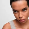 Prada Reveal Skin Optimizing Foundation – Dn75 – Tmavá neutrální Prada Reveal Skin Optimizing Foundation – Dn75 – Tmavá neutrální