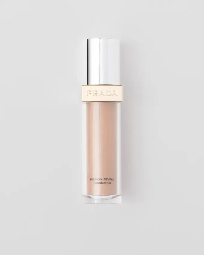 Prada Reveal Skin Optimizing Foundation – Mw45 – Středně teplý Prada Reveal Skin Optimizing Foundation – Mw45 – Středně teplý