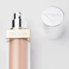 Prada Reveal Skin Optimizing Foundation – Mw45 – Středně teplý Prada Reveal Skin Optimizing Foundation – Mw45 – Středně teplý