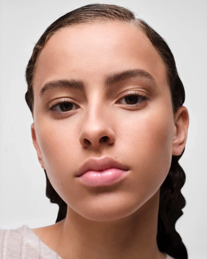 Prada Reveal Skin Optimizing Foundation Refill – Ln25 – Light Neutral Prada Reveal Skin Optimizing Foundation Refill – Ln25 – Light Neutral