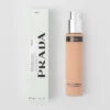Prada Reveal Skin Optimizing Foundation Refill – Mn40 – Středně neutrální Prada Reveal Skin Optimizing Foundation Refill – Mn40 – Středně neutrální