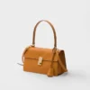 Prada Soft Středně velká kožená taška přes rameno Prada Soft Středně velká kožená taška přes rameno