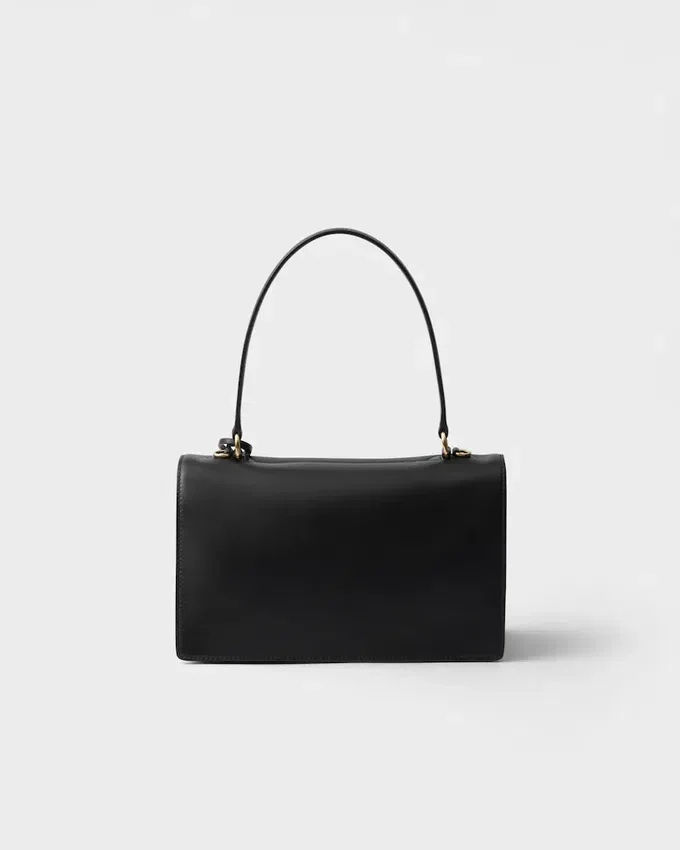 Prada Soft Středně velká kožená taška přes rameno Prada Soft Středně velká kožená taška přes rameno