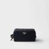 Prada Speedrock Re-Nylon a kožené pouzdro Prada Speedrock Re-Nylon a kožené pouzdro