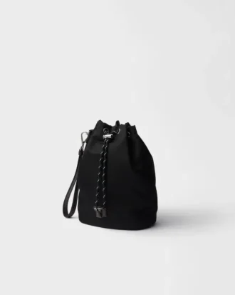 Prada Speedrock Re-Nylon a kožené pouzdro Prada Speedrock Re-Nylon a kožené pouzdro