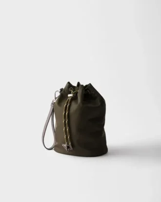 Prada Speedrock Re-Nylon a kožené pouzdro Prada Speedrock Re-Nylon a kožené pouzdro