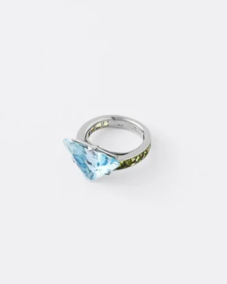 Prsten Couleur Vivante Solitaire – bílé zlato s akvamarínem a peridotem Prsten Couleur Vivante Solitaire – bílé zlato s akvamarínem a peridotem