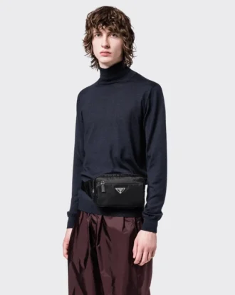 Pásková taška z materiálu Re-Nylon a kůže Saffiano