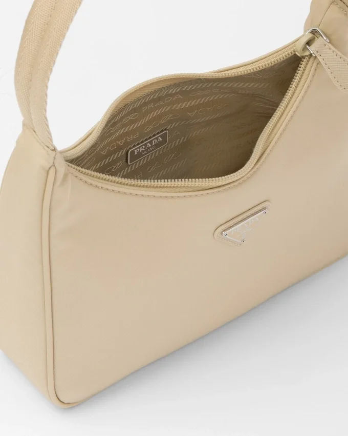 Re-Nylon Prada Re-Edition 2000 Mini-Bag Re-Nylon Prada Re-Edition 2000 Mini-Bag