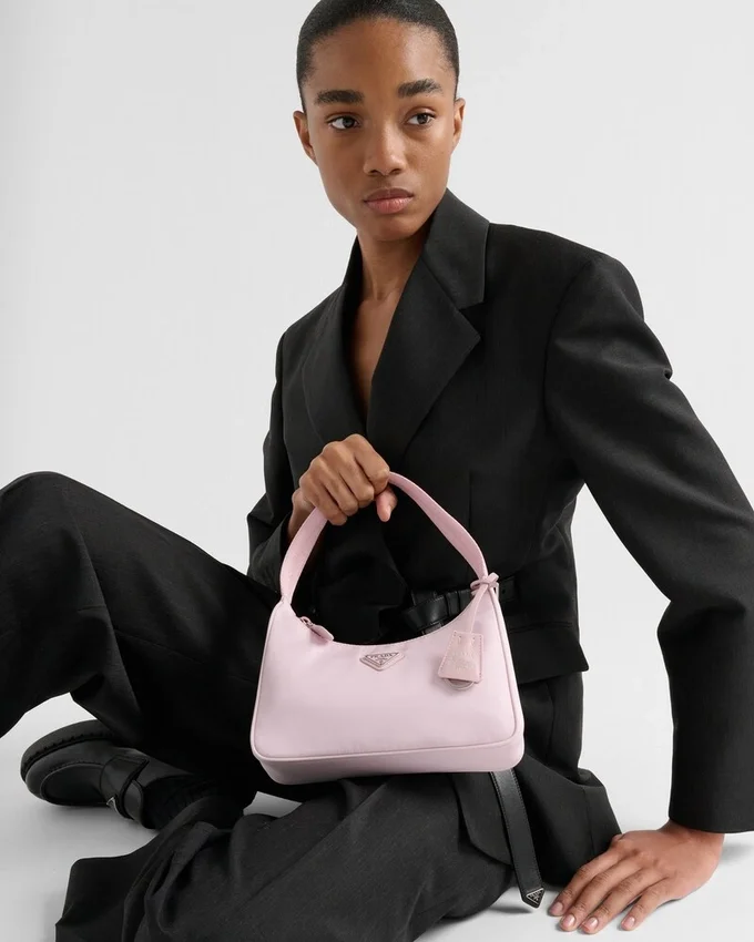 Re-Nylon Prada Re-Edition 2000 Mini-Bag Re-Nylon Prada Re-Edition 2000 Mini-Bag