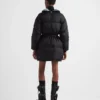 Re-Nylonový kabát s kapucí z gabardínu Re-Nylonový kabát s kapucí z gabardínu