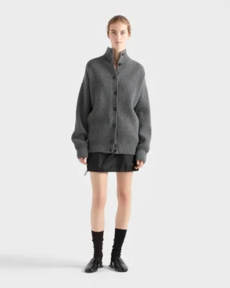Re-Nylonová minisukně Re-Nylonová minisukně