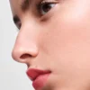 Rtěnka Prada Monochrome Soft Matte – B102 – Sienne Rtěnka Prada Monochrome Soft Matte – B102 – Sienne