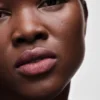 Rtěnka Prada Monochrome Soft Matte – B105 – Tonka Rtěnka Prada Monochrome Soft Matte – B105 – Tonka