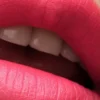 Rtěnka Prada Monochrome Soft Matte – P156 – Candy Rtěnka Prada Monochrome Soft Matte – P156 – Candy