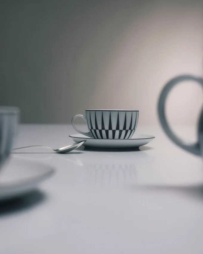 Sada dvou porcelánových čajových šálků – pruhy Sada dvou porcelánových čajových šálků – pruhy