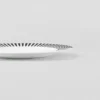 Sada dvou porcelánových dezertních talířů – pruhy Sada dvou porcelánových dezertních talířů – pruhy