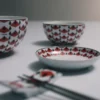 Sada dvou porcelánových misek na omáčku – Vienna Red Sada dvou porcelánových misek na omáčku – Vienna Red