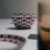 Sada dvou porcelánových misek na rýži nebo cereálie – Vienna Red Sada dvou porcelánových misek na rýži nebo cereálie – Vienna Red