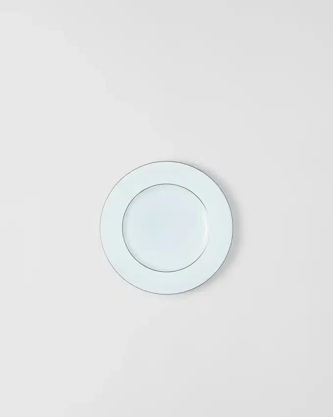 Sada dvou porcelánových talířů – Celadon Sada dvou porcelánových talířů – Celadon