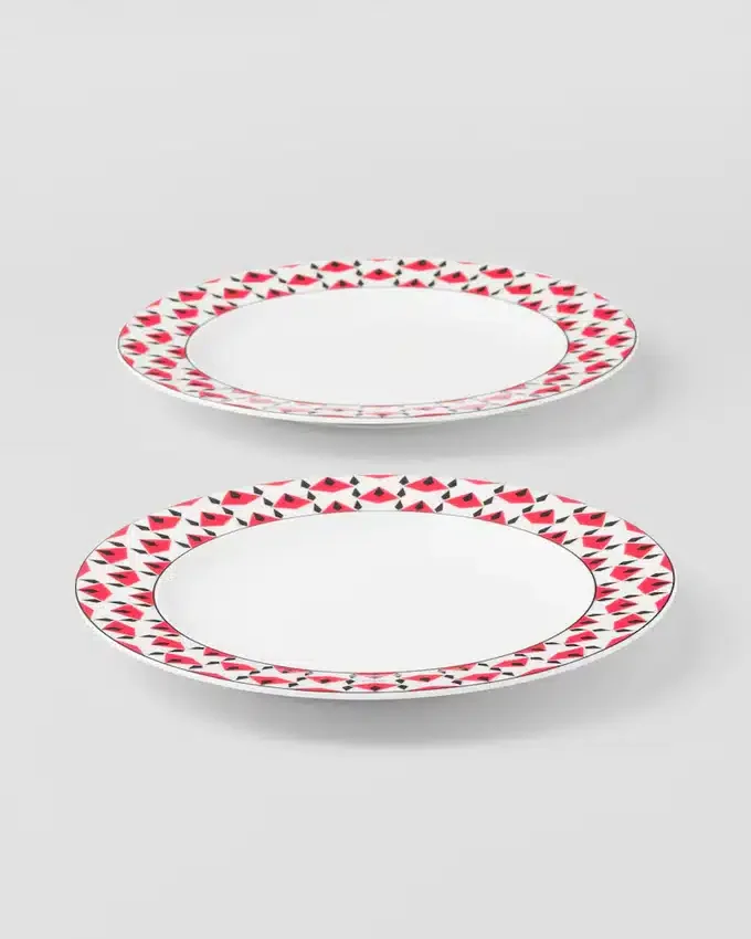 Sada dvou porcelánových talířů – Vienna Red Sada dvou porcelánových talířů – Vienna Red