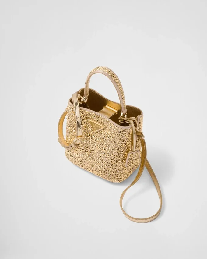 Saténová taška Prada Panier s krystaly Saténová taška Prada Panier s krystaly