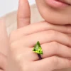Solitaire prsten Couleur Vivante – bílé zlato s peridotem a ametystem Solitaire prsten Couleur Vivante – bílé zlato s peridotem a ametystem