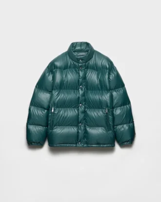 Středně těžká péřová bunda z materiálu Re-Nylon