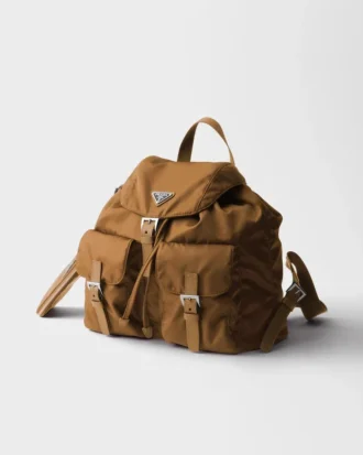 Středně velký batoh Re-Nylon s pouzdrem